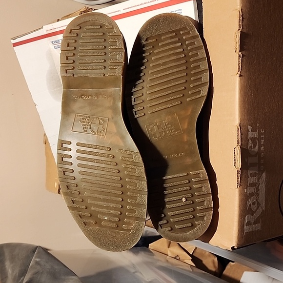 Dr Martens 1460 made in England🏴󠁧󠁢󠁥󠁮󠁧󠁿🇬🇧 heritage boots - Picture 7 of 7